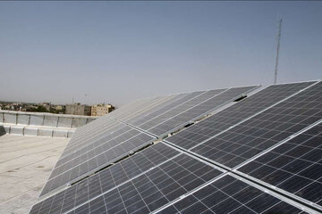 صنایع ۱۰ درصد از تولید برق را باید از انرژی خورشیدی تامین کنند