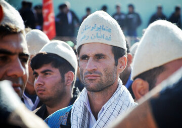 ایرنا-خرم آباد- تصاویر اجتماع بزرگ بسیجیان شهرستان خرم آباد در روز سه شنبه را نشان می دهد. عکاس بهزاد سلاح‌ورزی