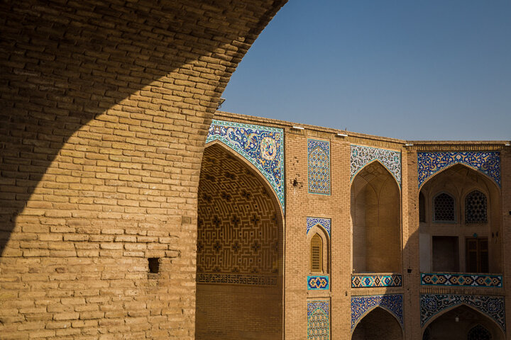 تاریخِ کرمان؛ ناگفتههایی از آنسوی خشتها