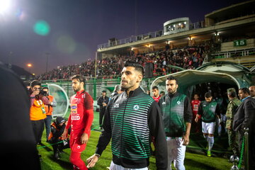 دیدار ذوب آهن و پرسپولیس