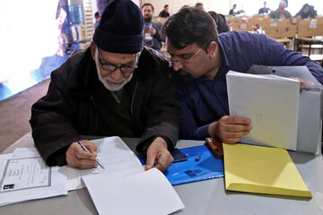 ششمین روز نام نویسی انتخابات در ساختمان شماره ۲ فرمانداری تهران برگزار شد. 