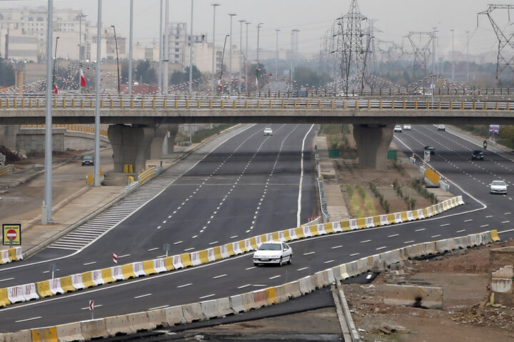 بزرگراههای تهران خاموش اما معابر روشن است