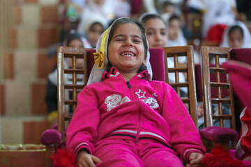آیین روز جهانی کودک در مدارس ابتدایی قشم برگزار شد