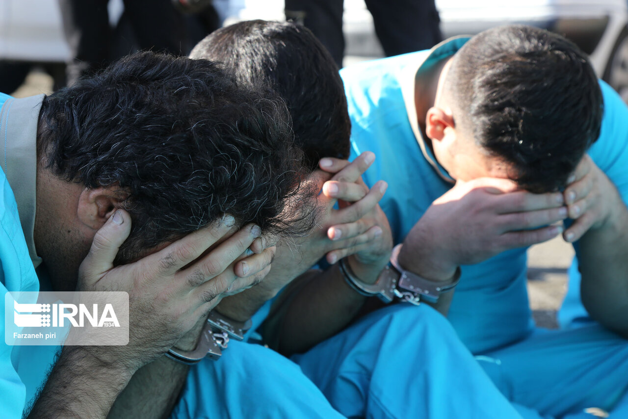 عاملان آتش زدن درمانگاه شهرک توحید بندرعباس دستگیر شدند عاملان آتش زدن درمانگاه شهرک توحید بندرعباس دستگیر شدند