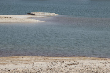 کاهش ۴۰ درصدی بارندگی‌ها در حوضه دریاچه ارومیه 