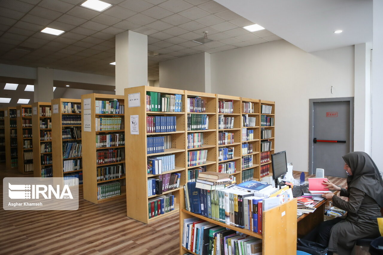 کتابخانه‌های استان مرکزی با ۵۰ درصد ظرفیت بازگشایی شدند