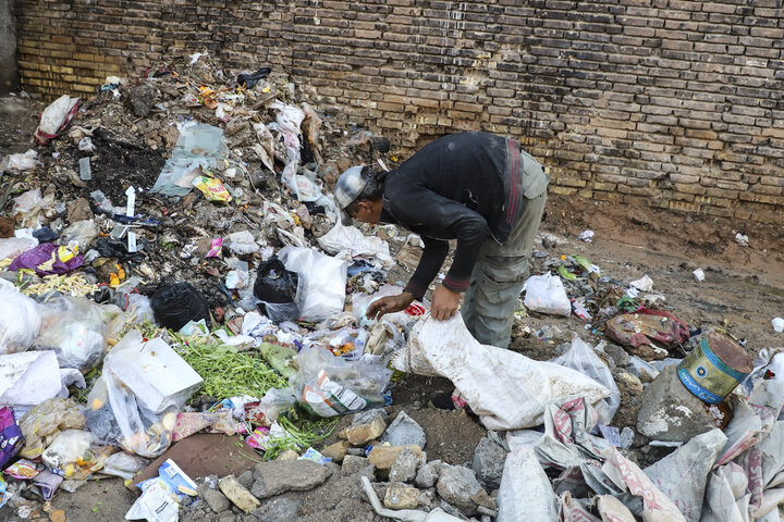 قانون مدیریت پسماند به خوبی اجرا نشده است/جمع‌آوری ۴۵۰۰ زباله‌گرد از سطح شهر تهران