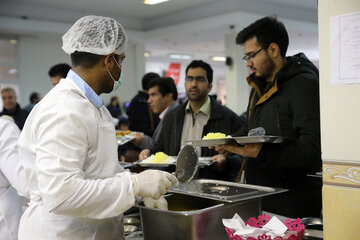بازگشایی آشپزخانه دانشگاه‌ها در انتظار واکسیناسیون دانشجویان