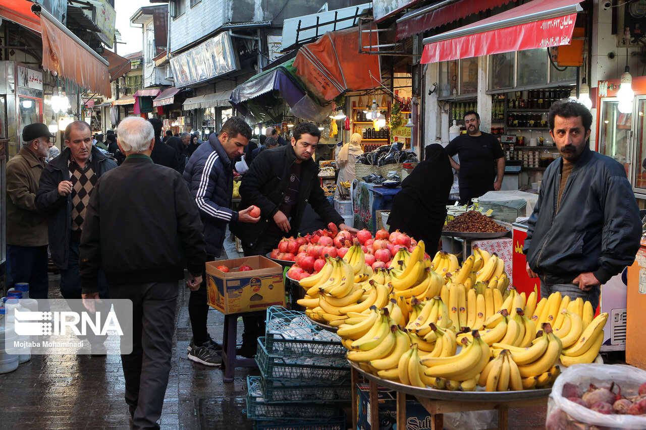 روند ترخیص موز از گمرک به کندی انجام می شود