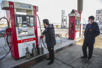 پلیس البرز به فروشندگان خارج از شبکه سهمیه بنزین تاکسی هشدار داد