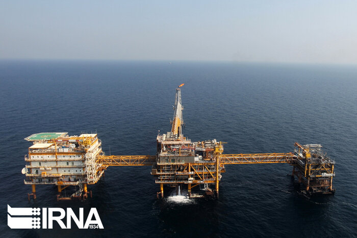 تحقق خودکفایی و توسعه صنعت نفت با پیروزی انقلاب