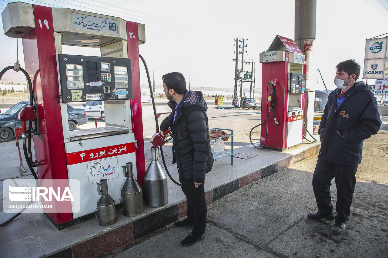 پلیس البرز به فروشندگان خارج از شبکه سهمیه بنزین تاکسی هشدار داد