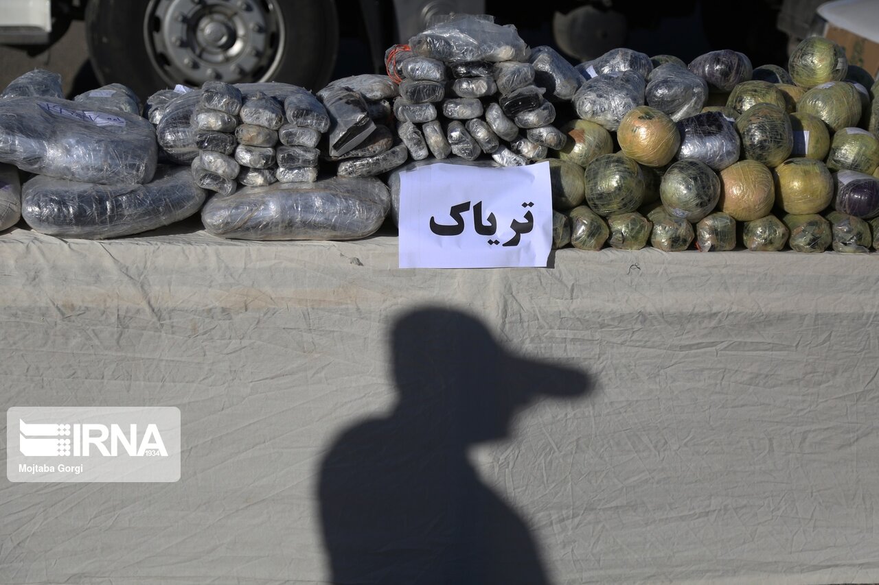 باند سازمان‌یافته قاچاق مواد مخدر در جنوب کرمان متلاشی شد