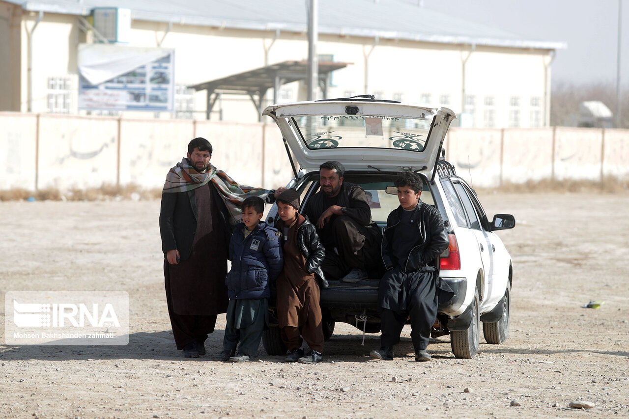 «قبیله‌گرایی» برابر مهاجران افغانستانی و یک بام و دو هوای رسانه‌ای 