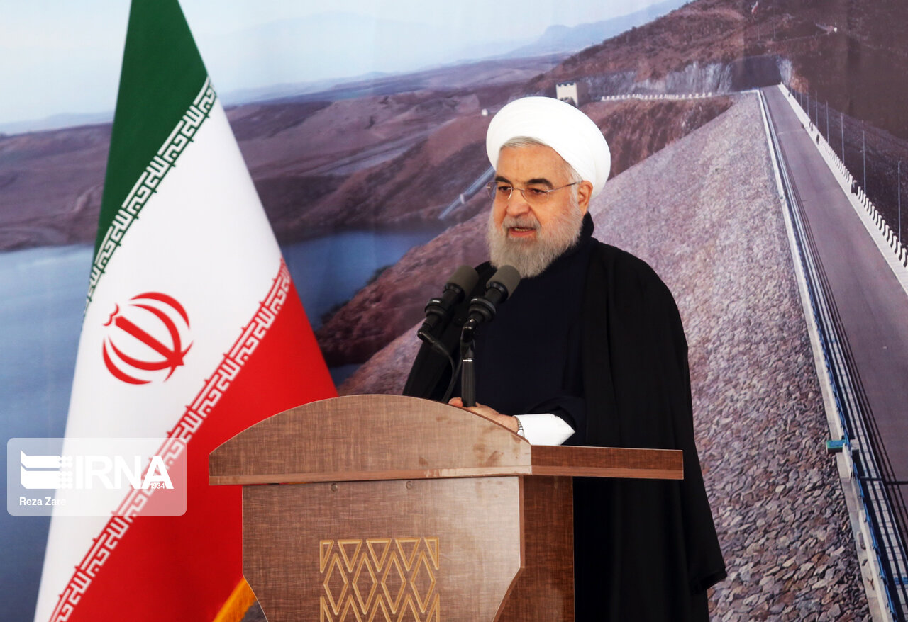 روحانی: مردم از رقابت‌های منفی گروهی و بیهوده خسته شده‌اند