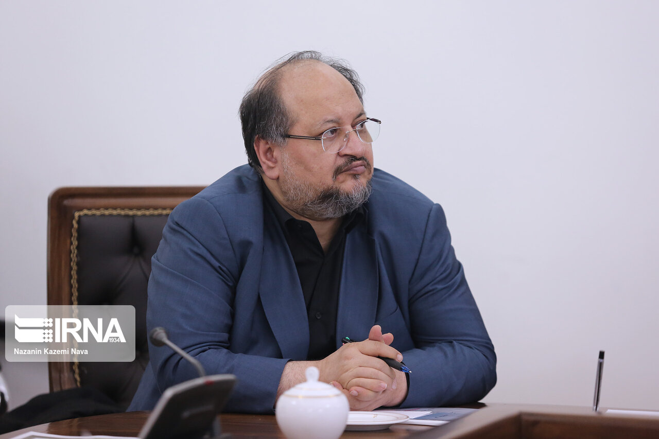 صدور ۲۰۰ هزار پروانه کار برای اتباع افغان در سال ۹۸ صدور ۲۰۰ هزار پروانه کار برای اتباع افغان در سال ۹۸