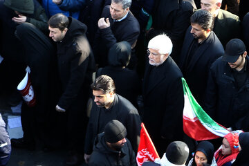 ایرنا-تهران- مراسم تشییع پیکر شهدای مقاومت امروز صبح دوشنبه از مقابل دانشگاه تهران برگزار شد.عکاس مجتبی محمدلو