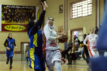 دیدار تیم بسکتبال دختران شهر گرگان مقابل ستاد شرکت ملی گاز تهران