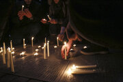 دانشجویان مازندران شمع یادبود روشن کردند