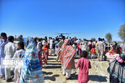 Helicópteros de la Media Luna Roja transfieren ayudas a Sistán y Beluchistán