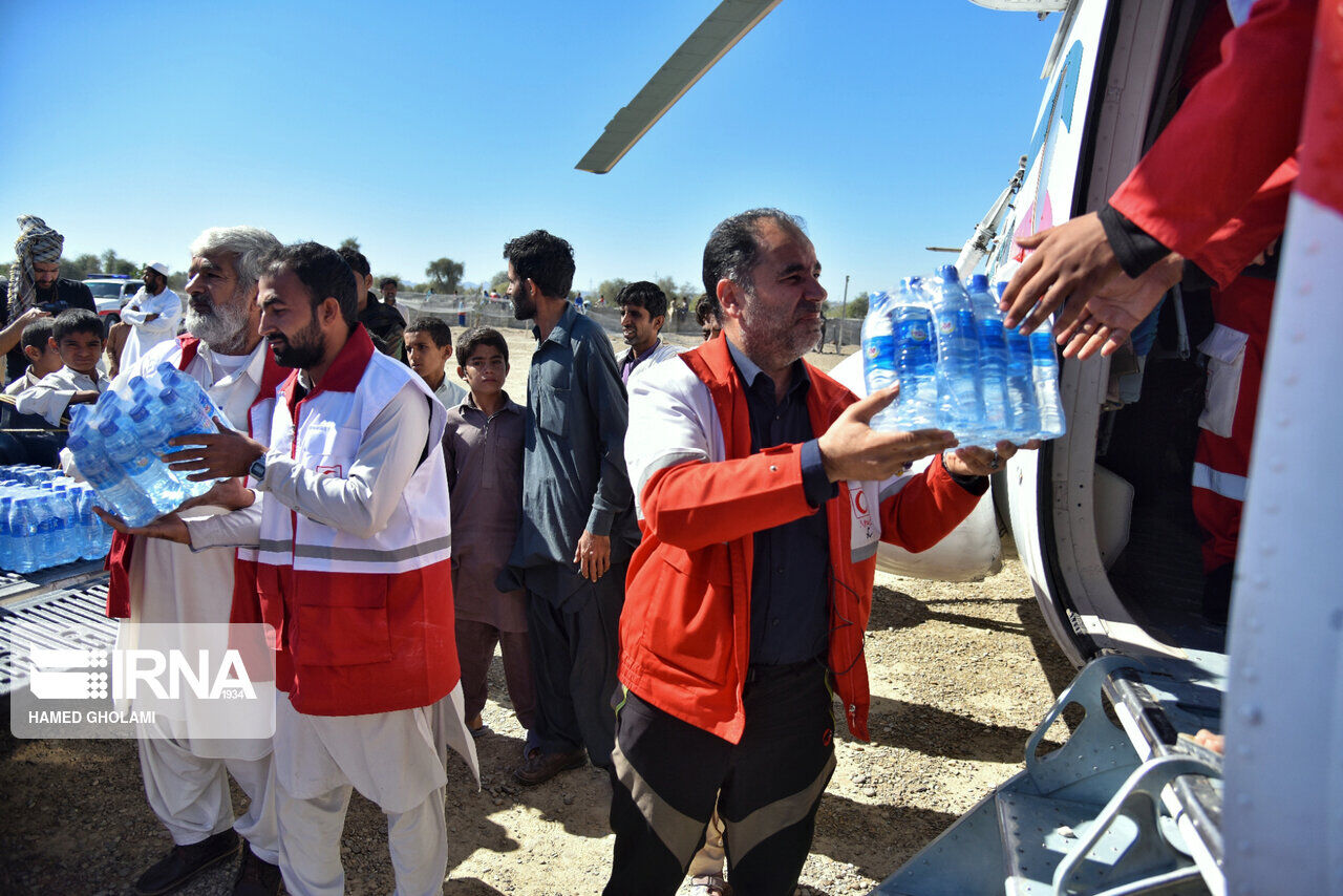 ۱۵ تیم عملیاتی و امدادی هلال احمر فارس به سیستان و بلوچستان اعزام شدند