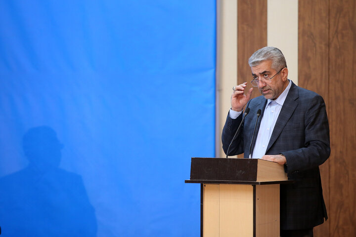 وزیر نیرو: ایران مرکز تبادل انرژی می‌شود