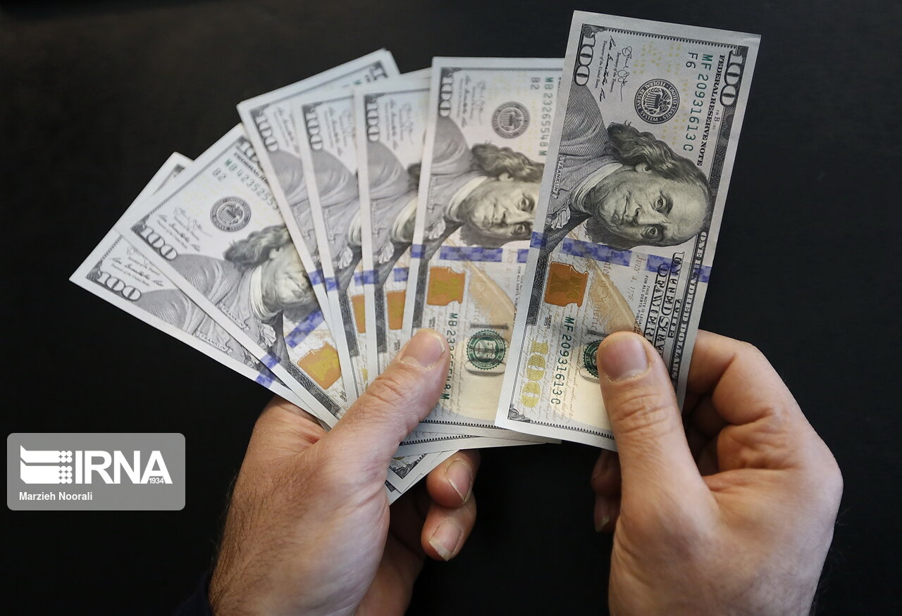 قیمت دلار در صرافی‌های بانکی در مرز ۲۶ هزار تومان