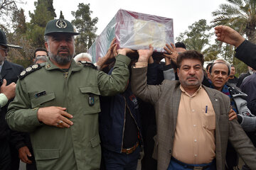 تشییع  «غنیمت اژدری» شهید سانحه هوایی در شیراز