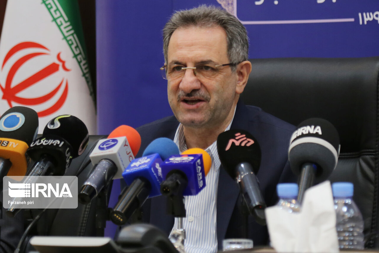 استاندار تهران: خدمترسانی به افراد فاقد ماسک ممنوع شد استاندار تهران: خدمترسانی به افراد فاقد ماسک ممنوع شد