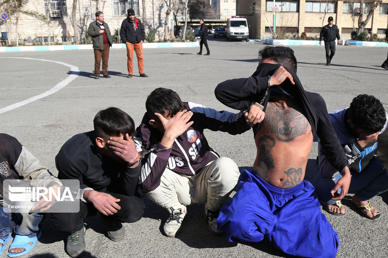 باندی با ۱۰۱ فقره سرقت در شیراز متلاشی شد
