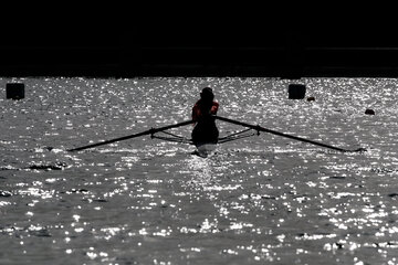 مسابقات روئینگ کاپ کشوری در دریاچه آزادی