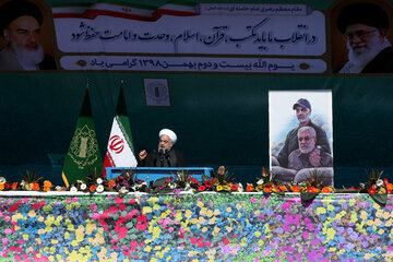 حضور رئیس جمهوری در راهپیمایی 22 بهمن