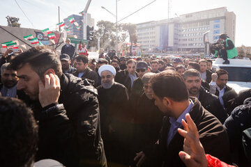 حضور رئیس جمهوری در راهپیمایی 22 بهمن/امین جلالی