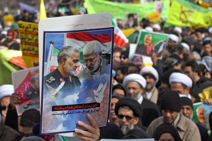 استکبارستیزی یزدی‌ها در راهپیمایی ۲۲ بهمن