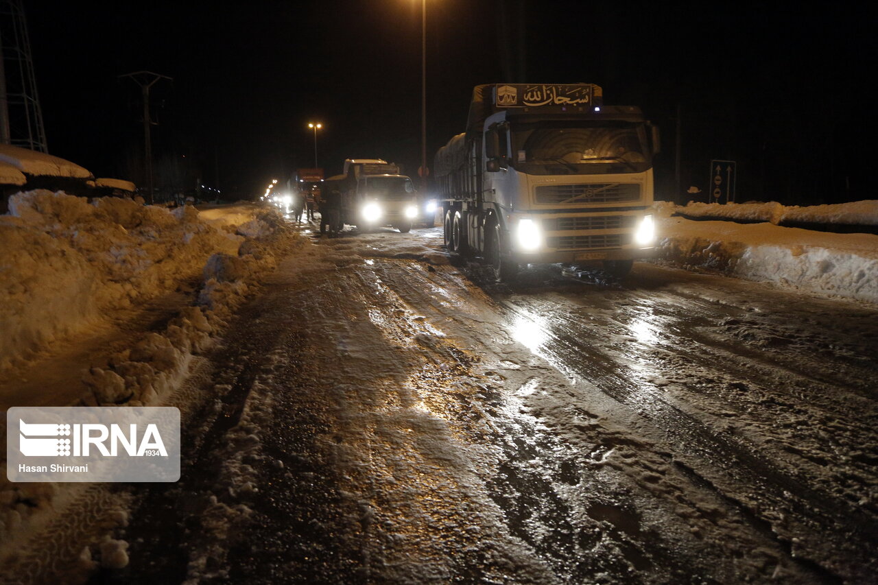 ارتفاع برف در مسیر اسالم - خلخال به ۳۰ سانتیمتر رسید ارتفاع برف در مسیر اسالم - خلخال به ۳۰ سانتیمتر رسید