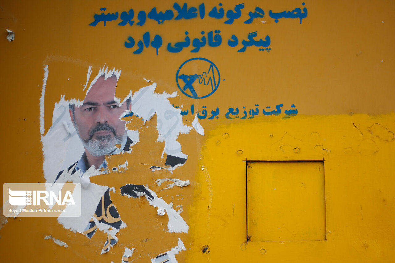 بنرها، پای ثابت تخلفات انتخاباتی در شیراز