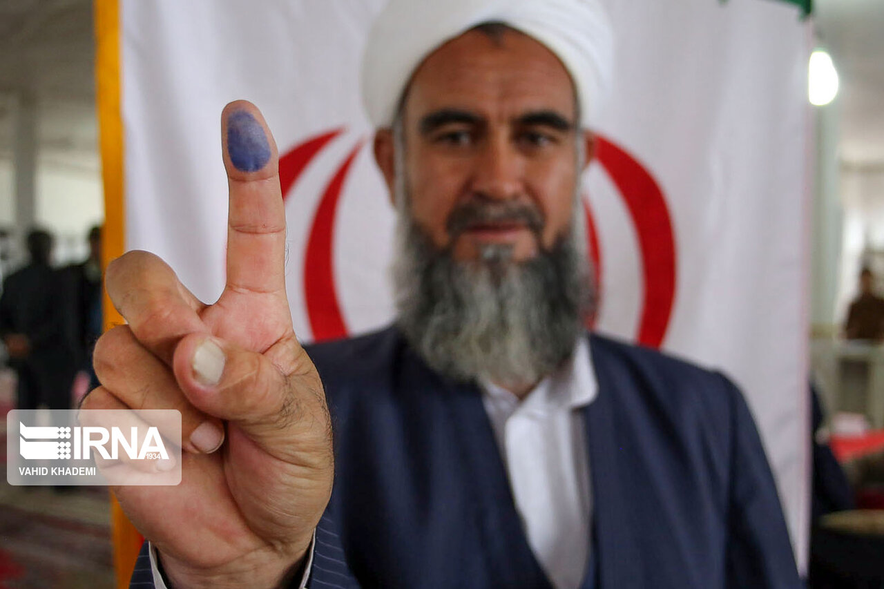۷۶ نفر از اهل سنت خراسان رضوی برای نامزدی انتخابات مجلس ثبت‌نام کردند