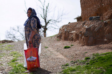 توزیع بسته های غذایی در روستاهای کردستان‎