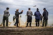 Das Ende von Angelsaison der Knochenfische im Kaspischen Meer 
