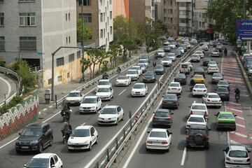 ترافیک پرحجم ولی روان در پایتخت/ بزرگراه‌های نواب و زین‌الدین پرترافیک‌ترین مسیر تهران