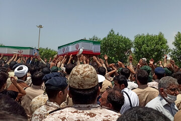  ایرانی کنارک فریگیٹ حادثے کے شہدا کے جنازے کی تقریب