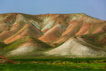 کوهستان آلاداغلار