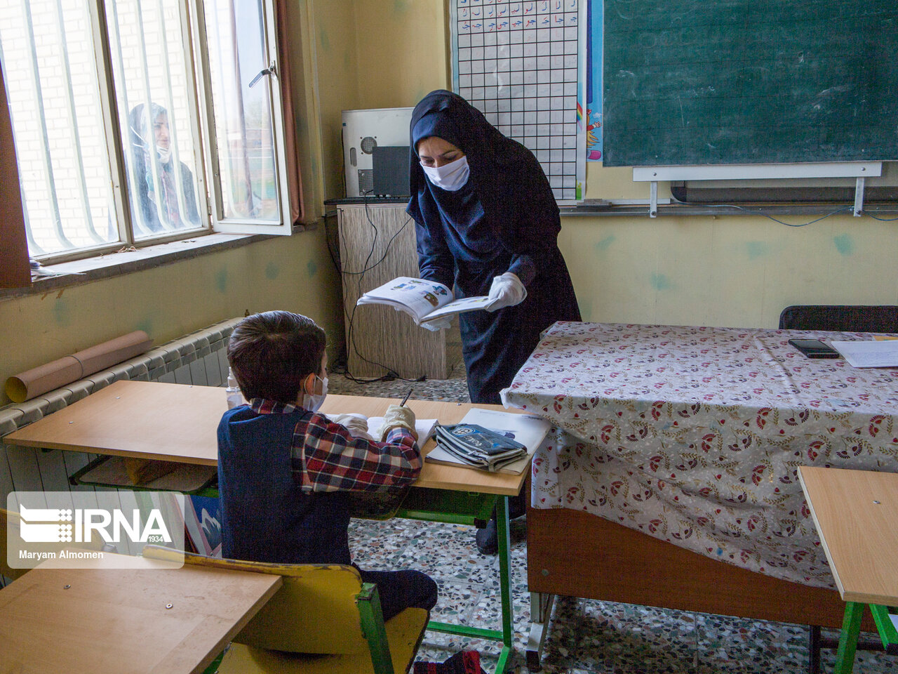 آموزش در ۲۲ هزار کلاس درس دوره ابتدایی شهر تهران برقرار است/ ساماندهی نیروی انسانی در مدارس