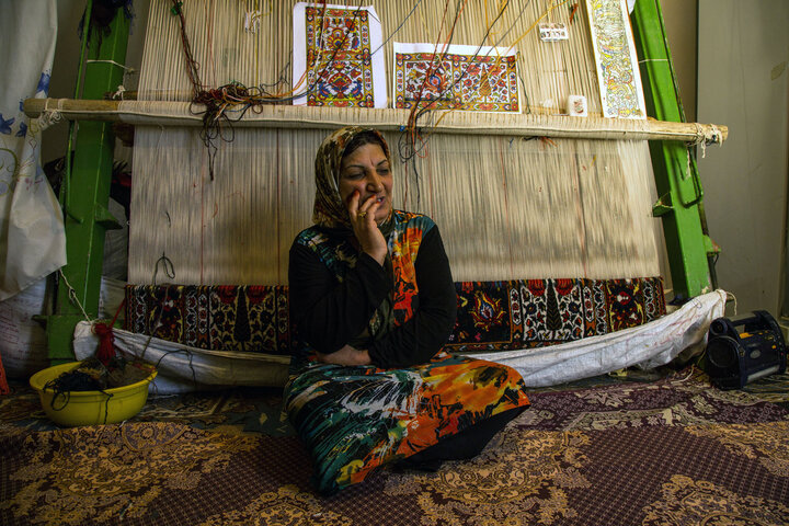 روزی به نام دستهای تو