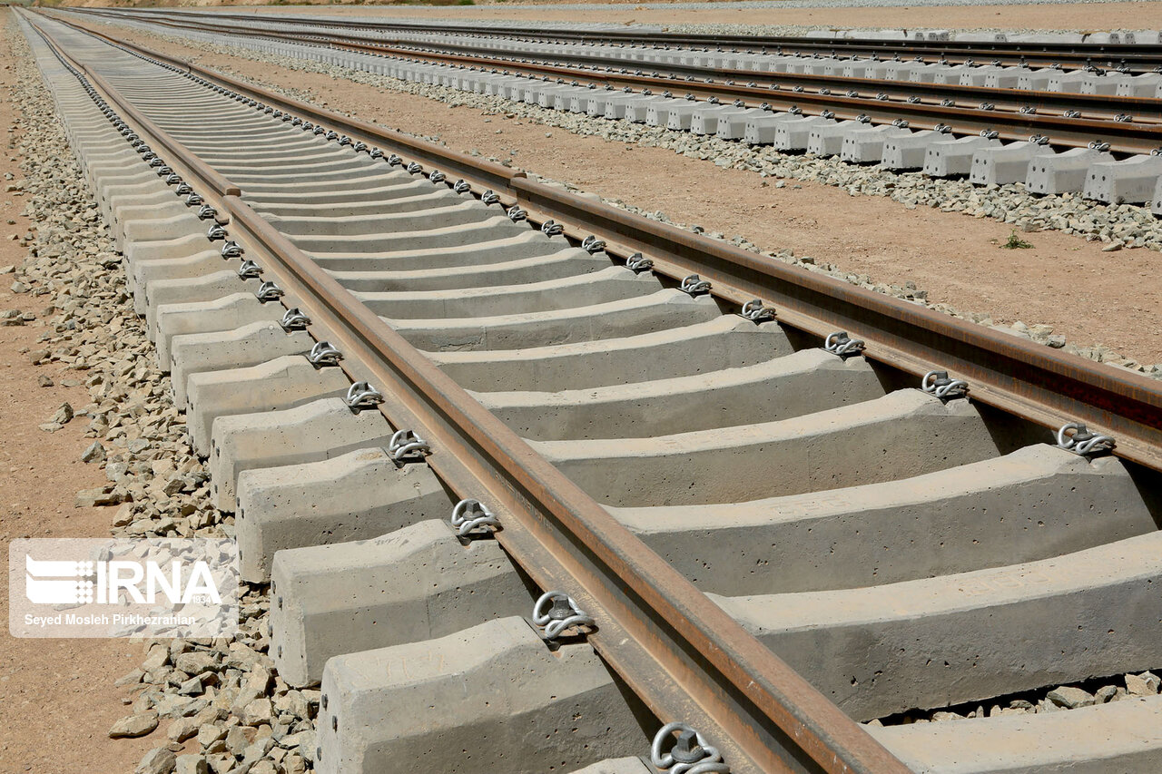 قطعه نخست راه‌آهن مشهد - چابهار ۱.۷ میلیون مترمکعب خاکبرداری شد