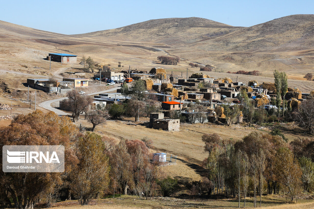 دستگاه‌های خدمات‌رسان مکلف به ارایه خدمات زیربنایی به روستاهای جابجا شده هستند