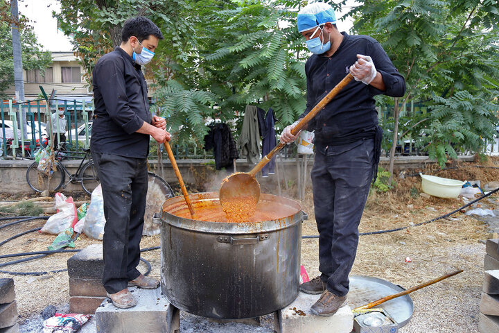 توزیع ۶۰۰ هزار پرس غذای گرم در آذربایجان‌شرقی