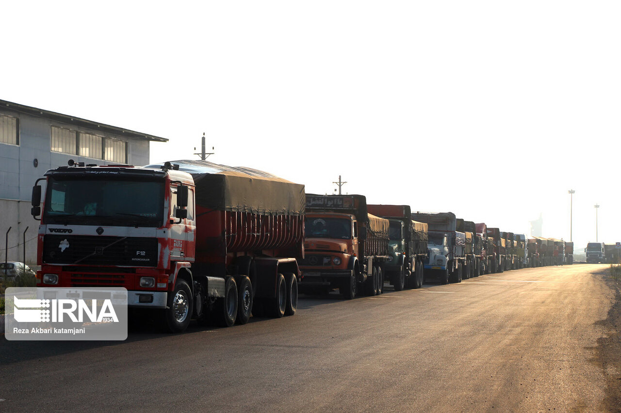 تردد بیش از ۷۳ هزار دستگاه کامیون از پایانه‌های مرزی آذربایجان‌شرقی 