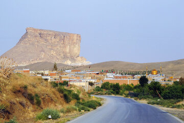 روستای «گورجین قلعه» نماد ایستادگی برای ایران