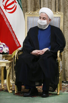 Le président Rouhani reçoit Fuad Hussein